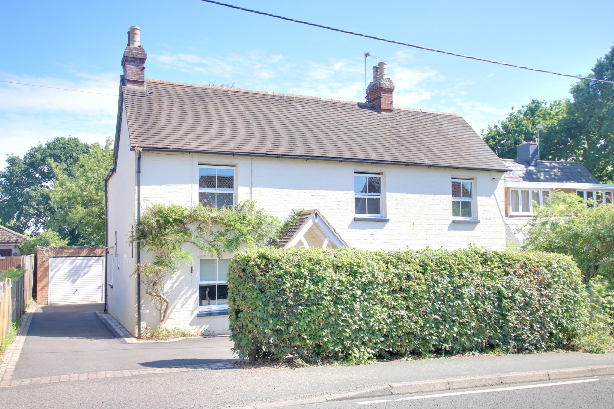 For Sale Swanmore, 5 Bedroom Property from Pearsons Estate Agents
