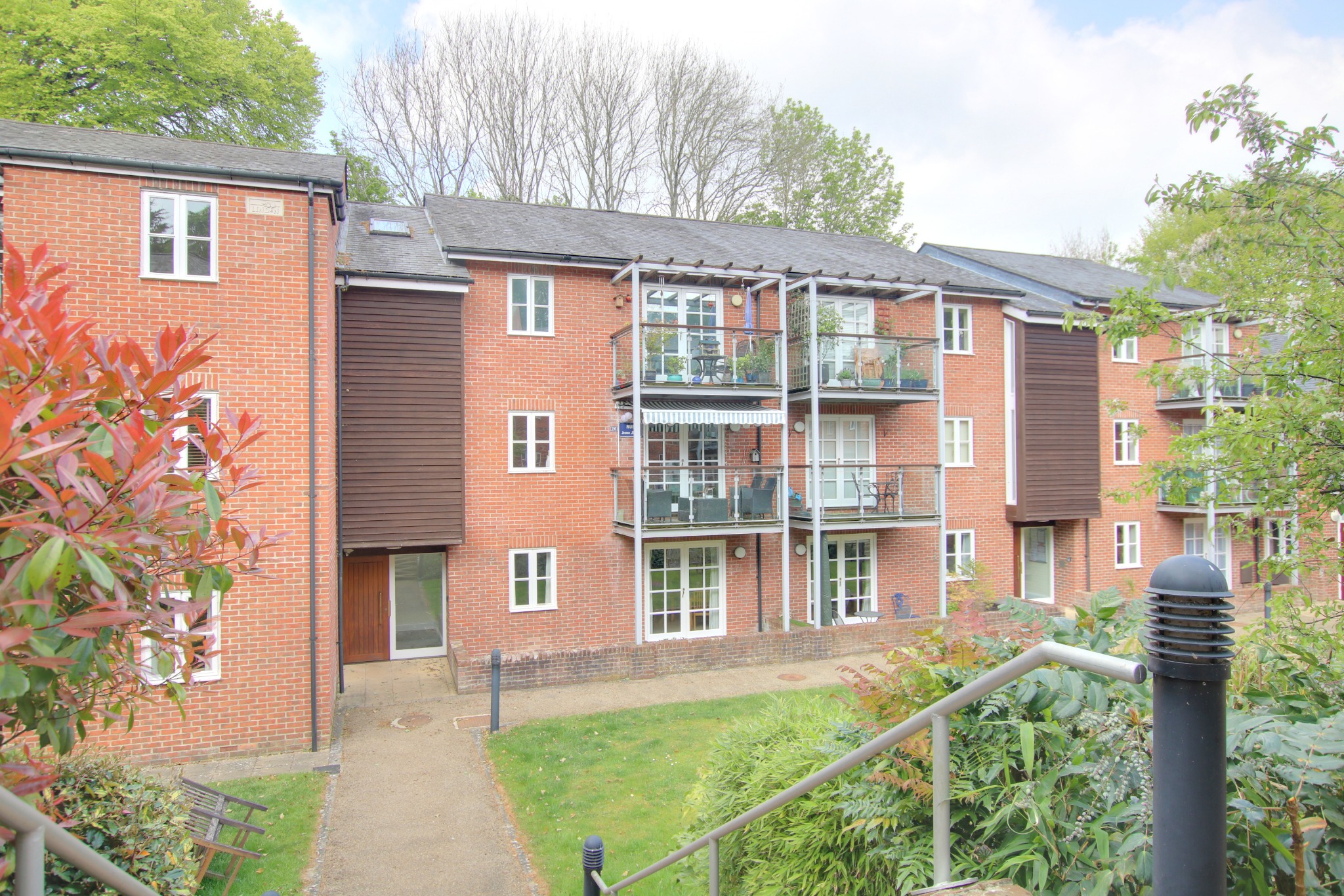 For Sale Waltham, 2 Bedroom Property from Pearsons Estate Agents