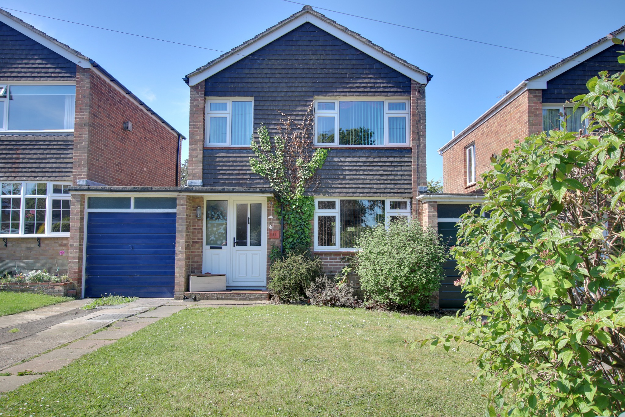 For Sale Waltham, 3 Bedroom Property from Pearsons Estate Agents