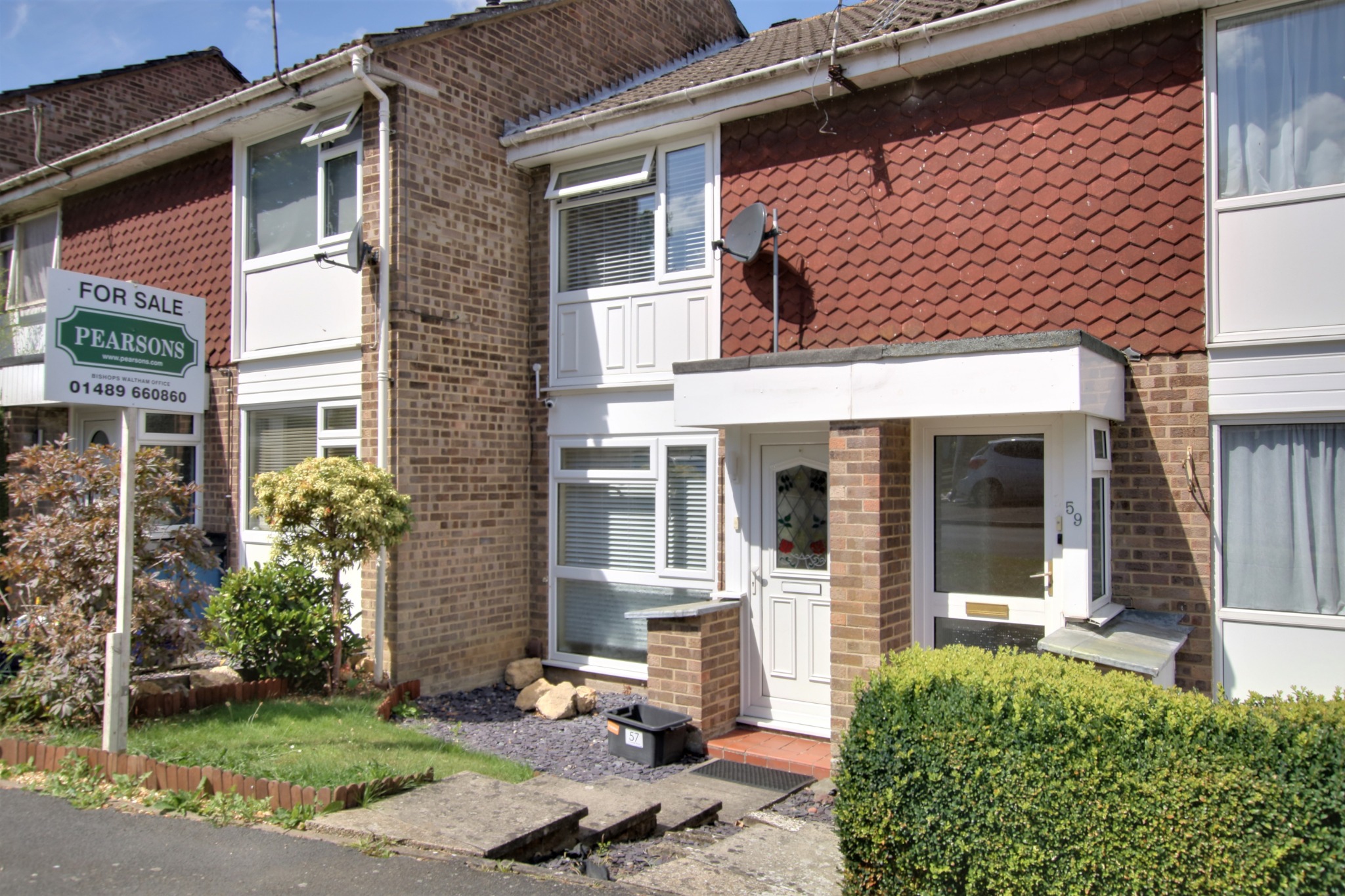 For Sale Hedge End, 2 Bedroom Property from Pearsons Estate Agents