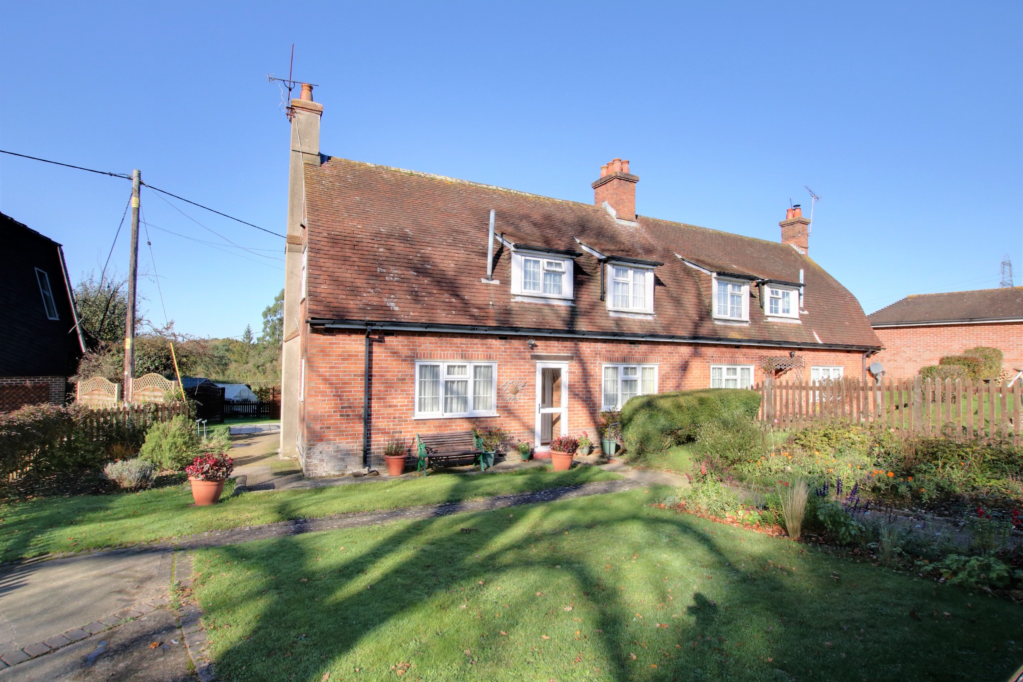 For Sale Waltham, 3 Bedroom Property from Pearsons Estate Agents