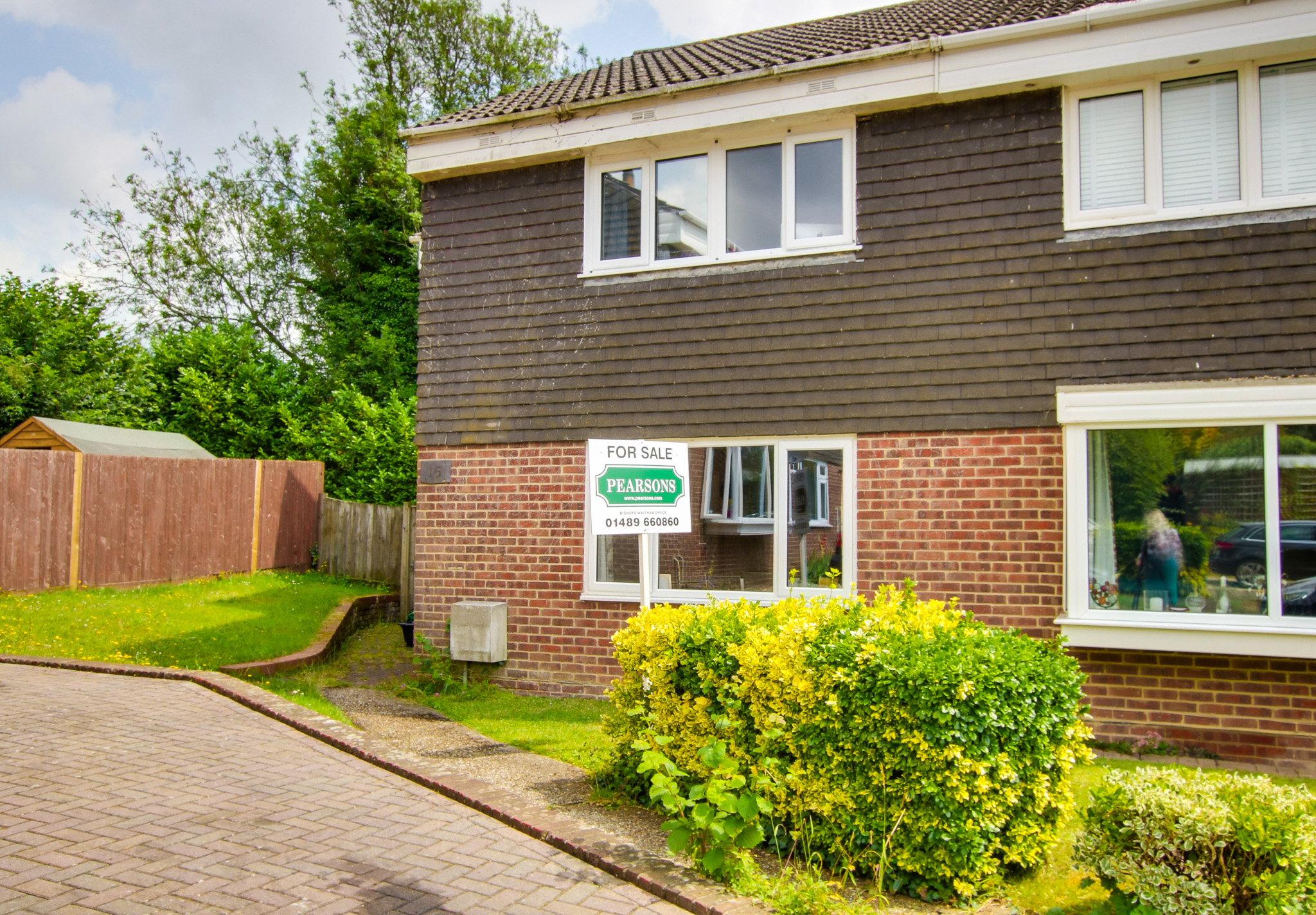 For Sale Waltham, 4 Bedroom Property from Pearsons Estate Agents