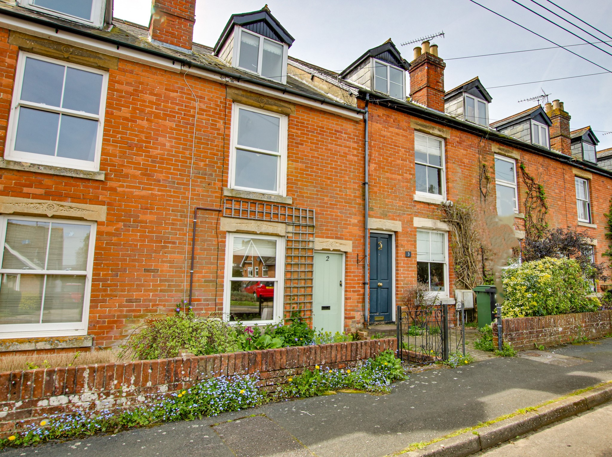 For Sale Waltham, 2 Bedroom Property from Pearsons Estate Agents