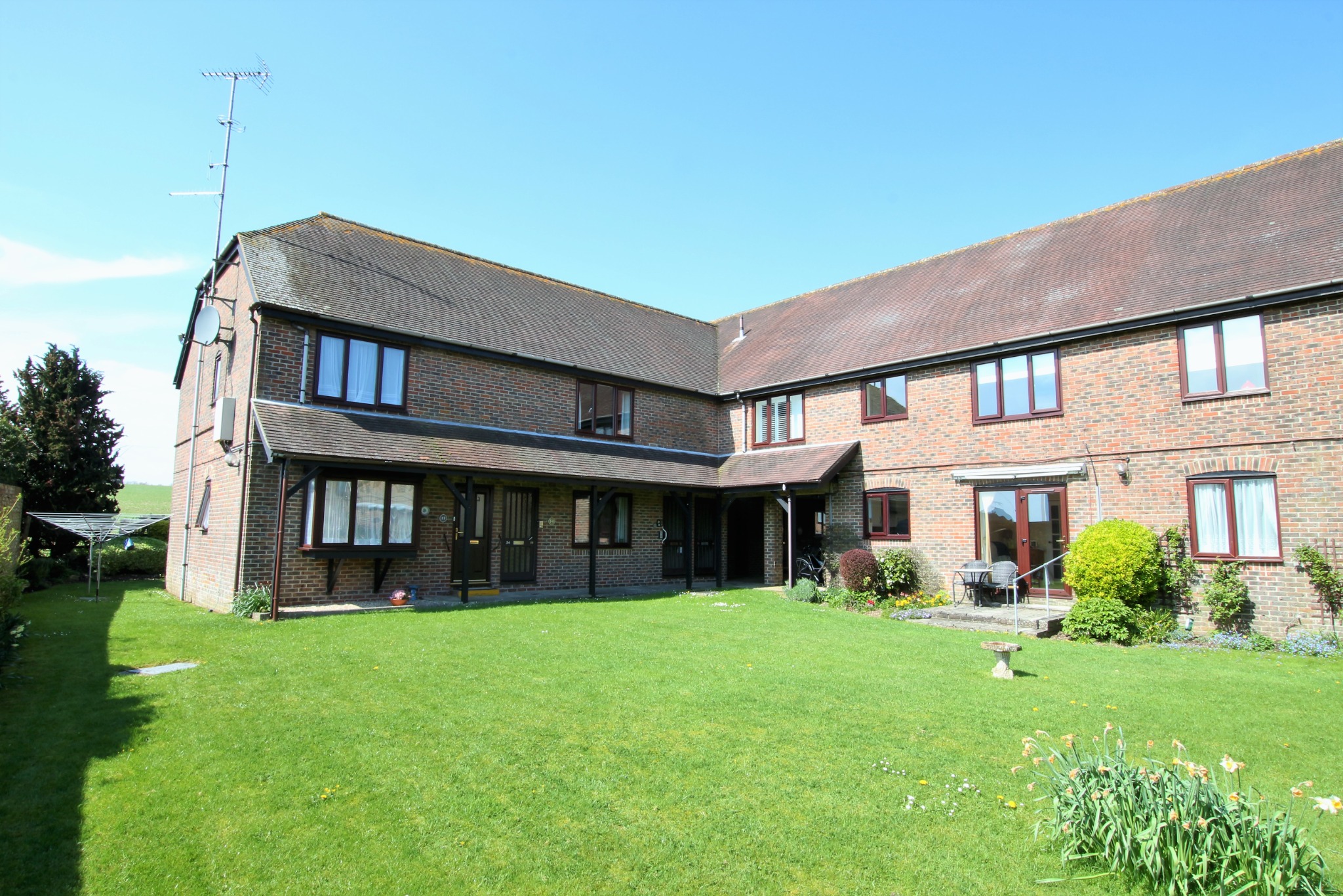 For Sale Clanfield, 2 Bedroom Property from Pearsons Estate Agents