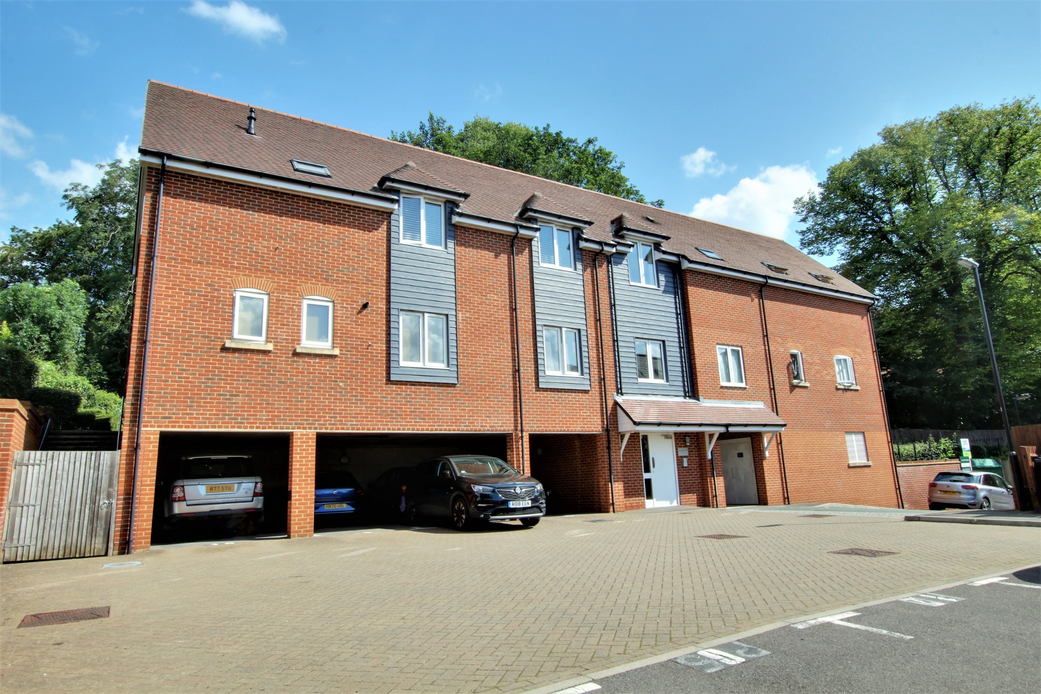 For Sale Horndean, Waterlooville, 2 Bedroom Property from Pearsons