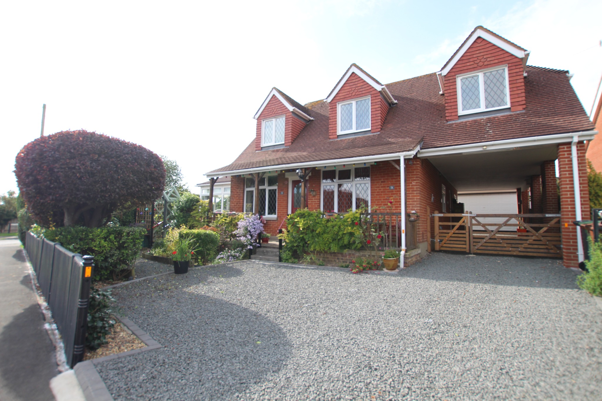 For Sale New Road Clanfield, 4 Bedroom Property from Pearsons Estate