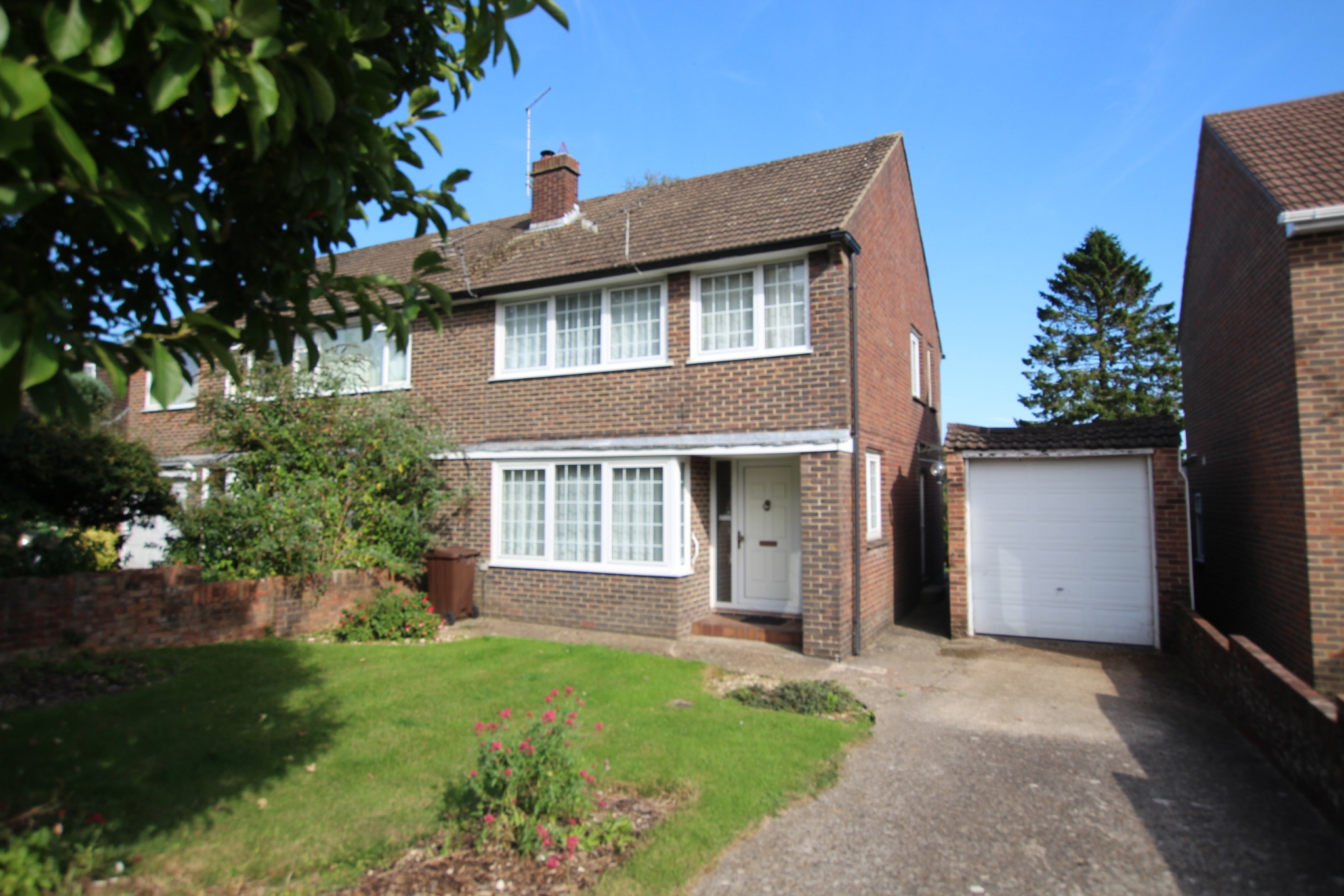 Houses For Sale New Road Clanfield at Larry Garcia blog