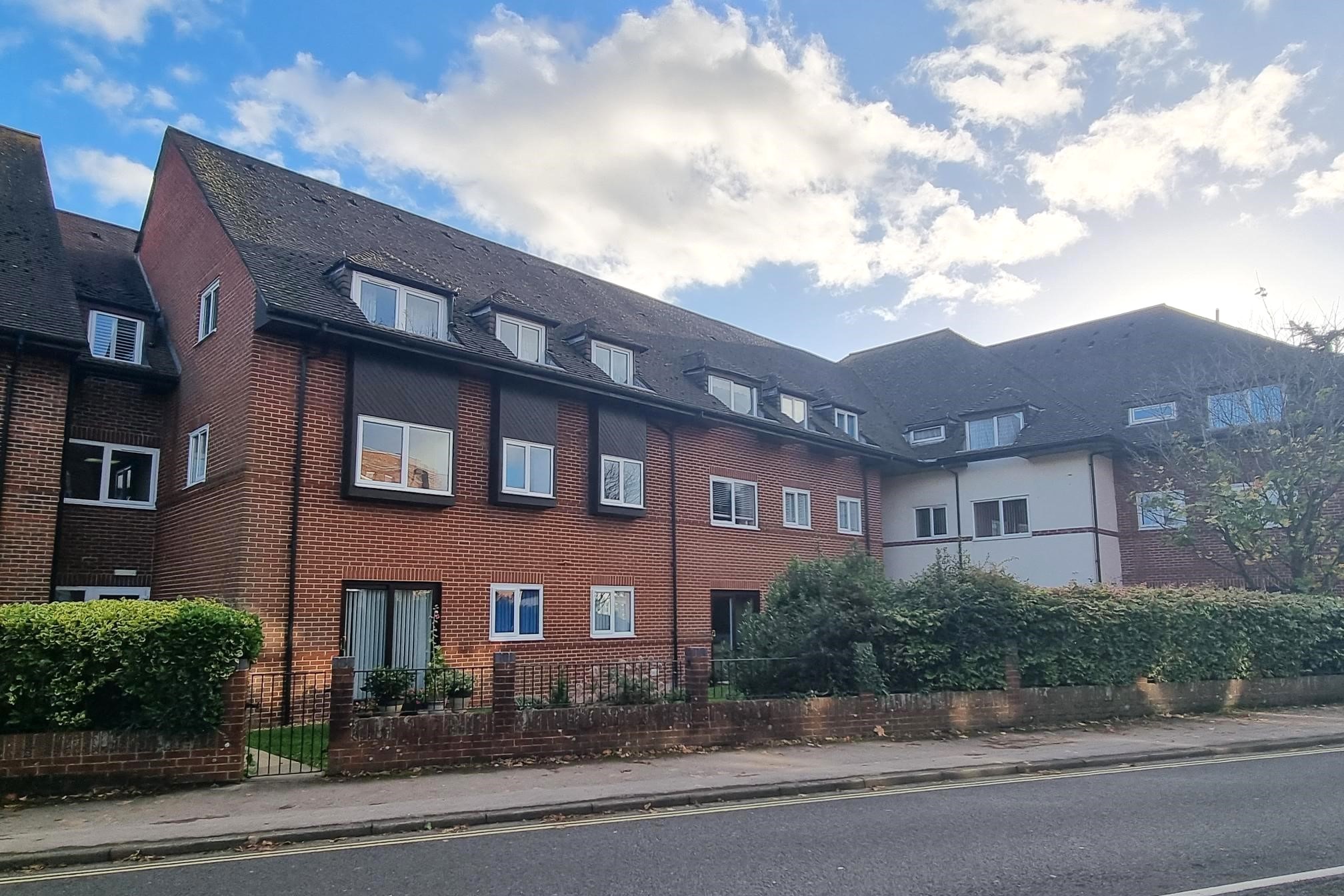 For Sale: Cedar Court, Fareham, 1 Bedroom Property from Pearsons Estate ...