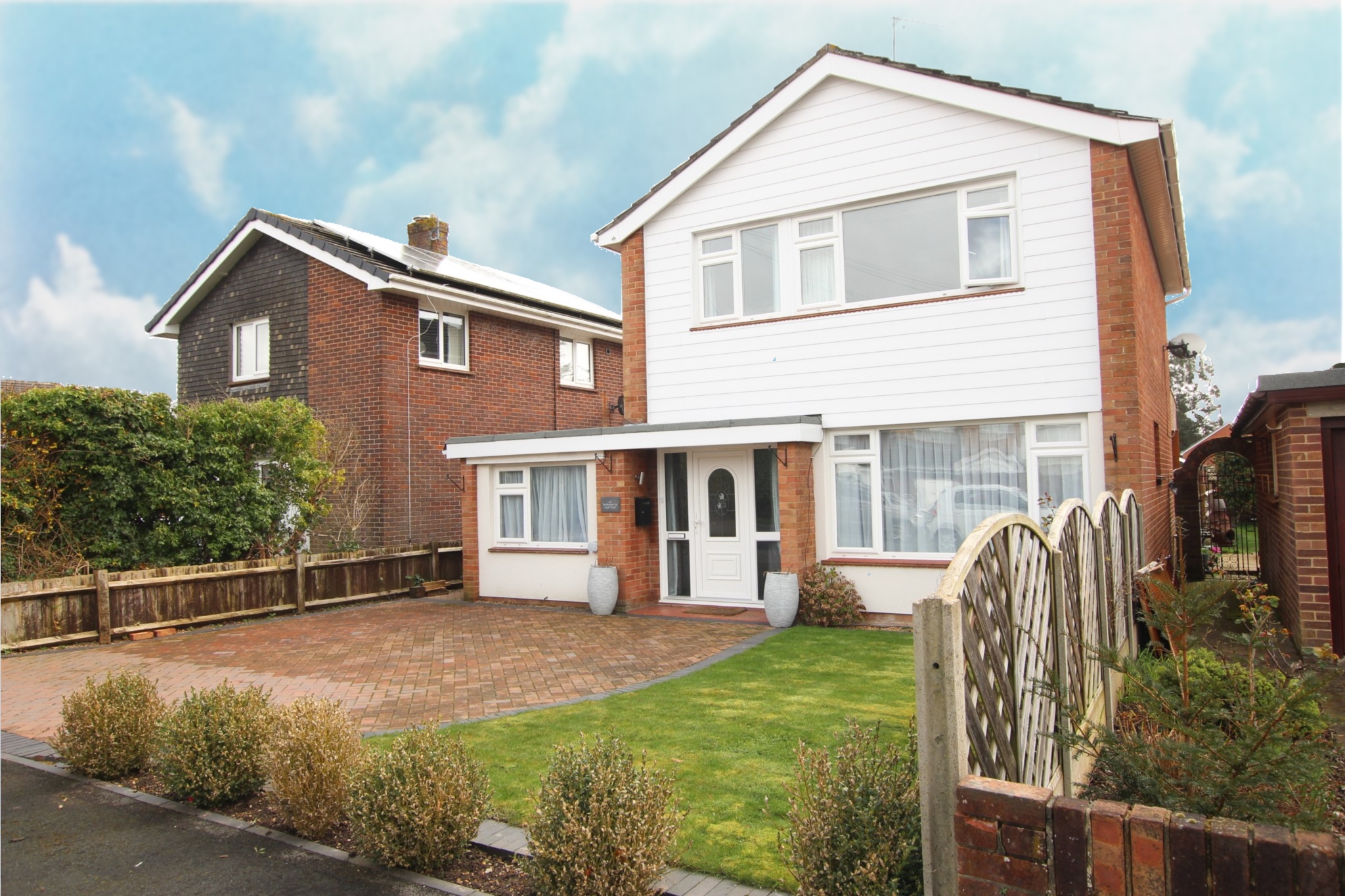 For Sale Heatherstone Avenue, Dibden Purlieu, 4 Bedroom Property from