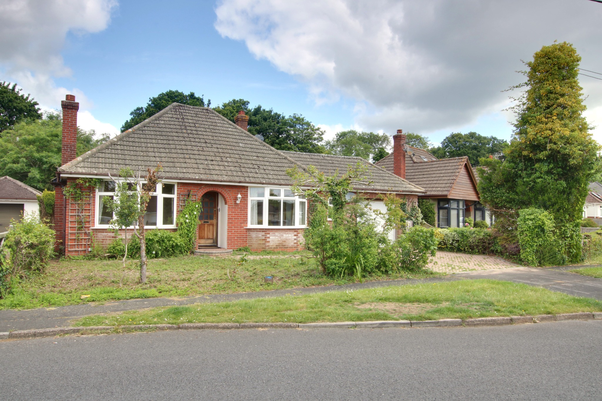 For Sale Nursling, Southampton, 3 Bedroom Property from Pearsons Estate Agents