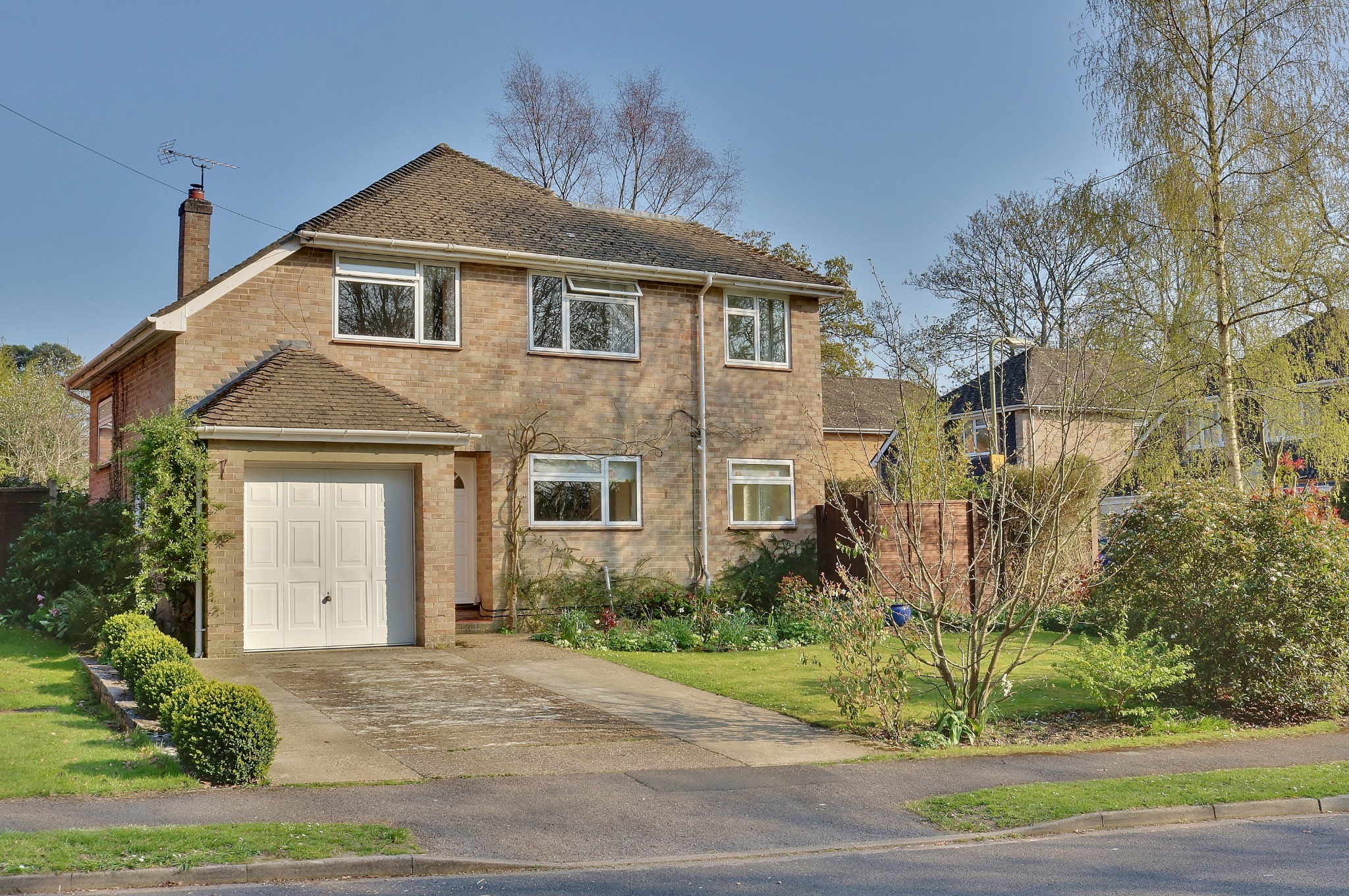 For Sale Chandlers Ford, 4 Bedroom Property from Pearsons Estate Agents