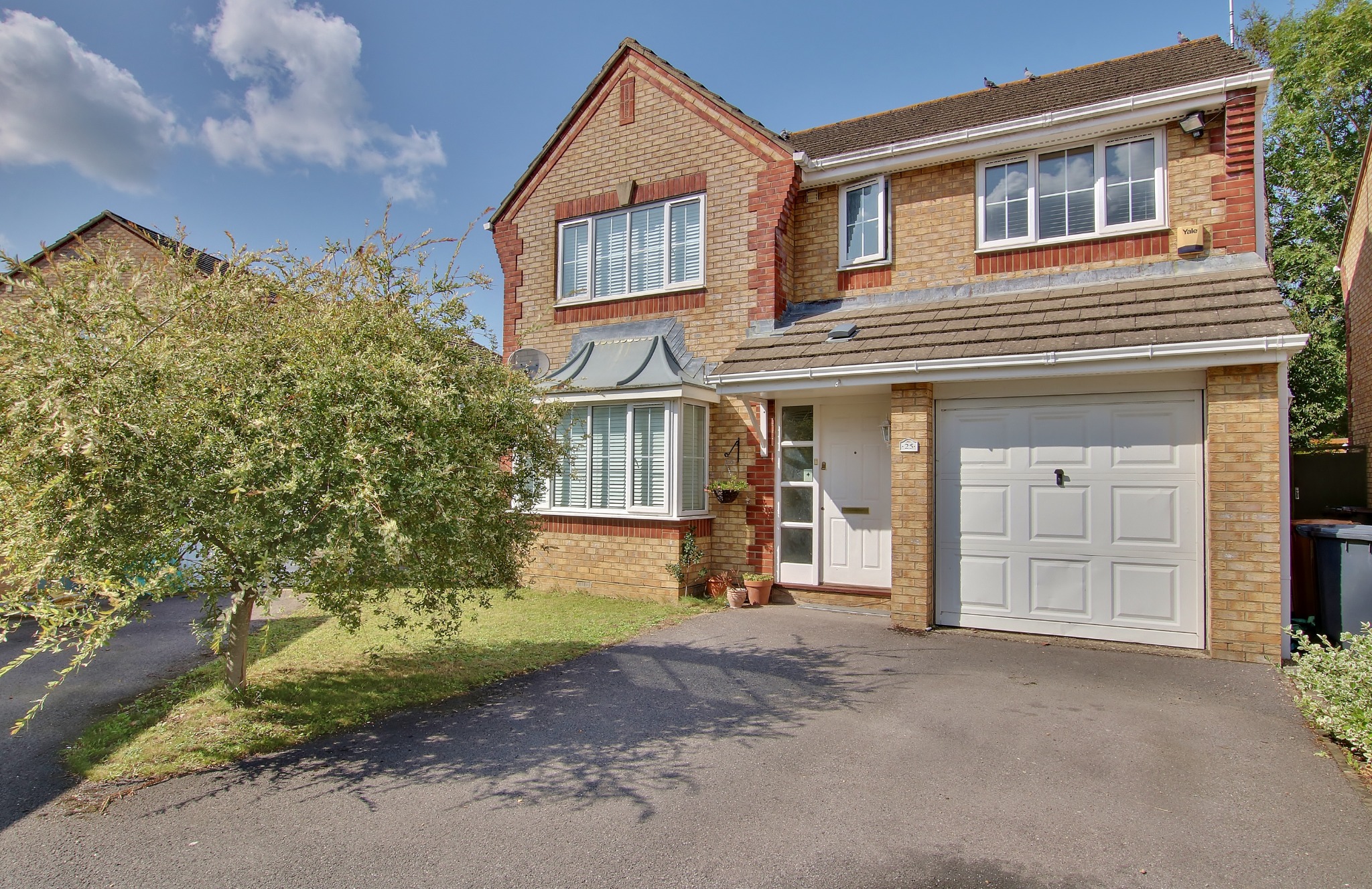 For Sale Nursling, Southampton, 4 Bedroom Property from Pearsons Estate Agents