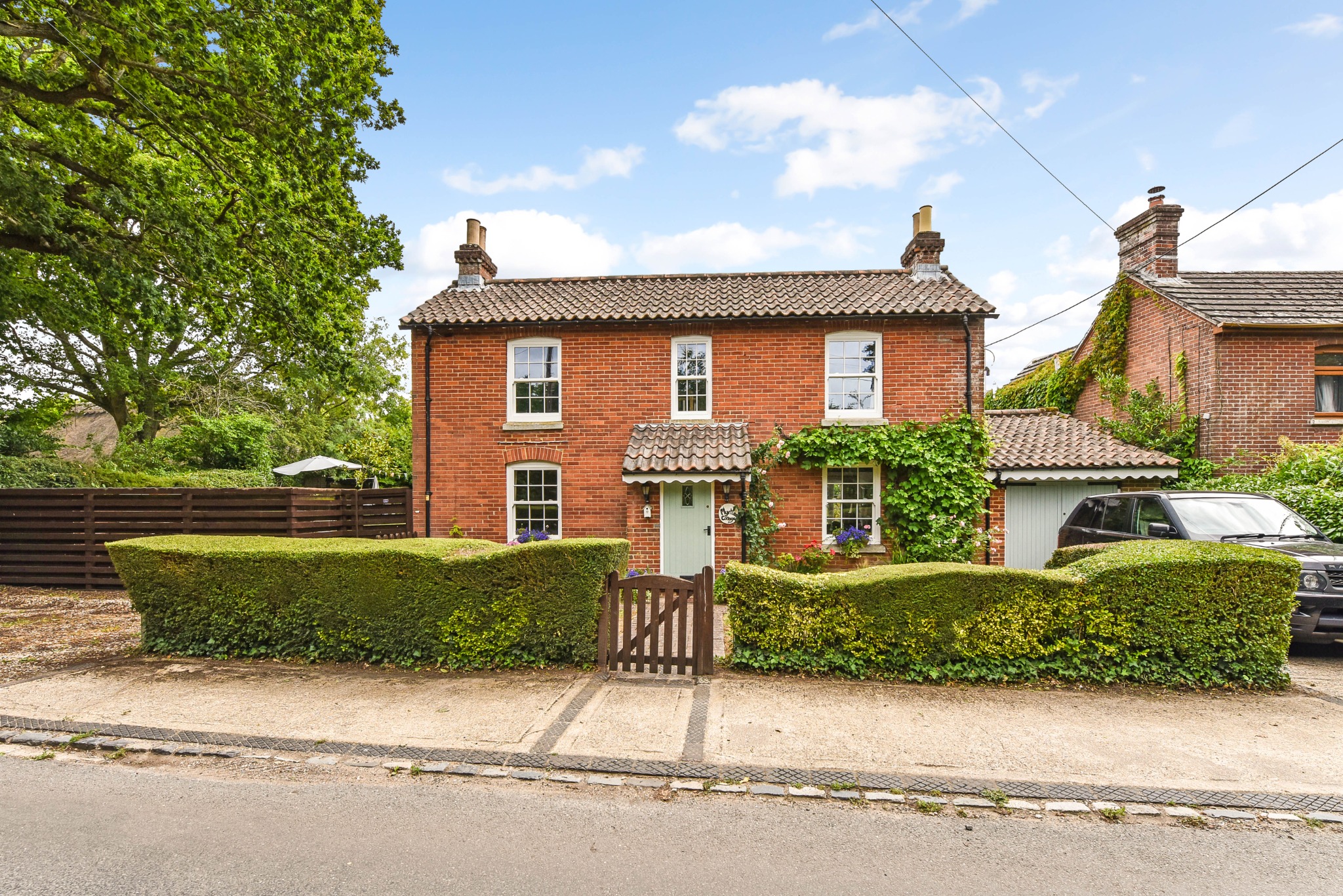 For Sale Calmore, Southampton, 4 Bedroom Property from Pearsons Estate