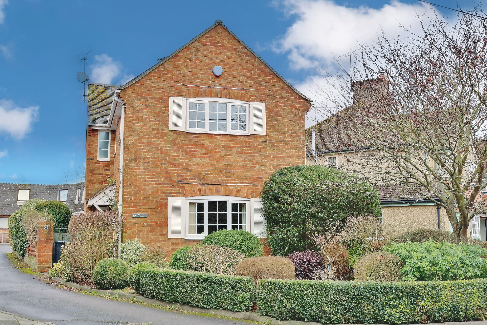 For Sale Central Romsey, 2 Bedroom Property from Pearsons Estate Agents