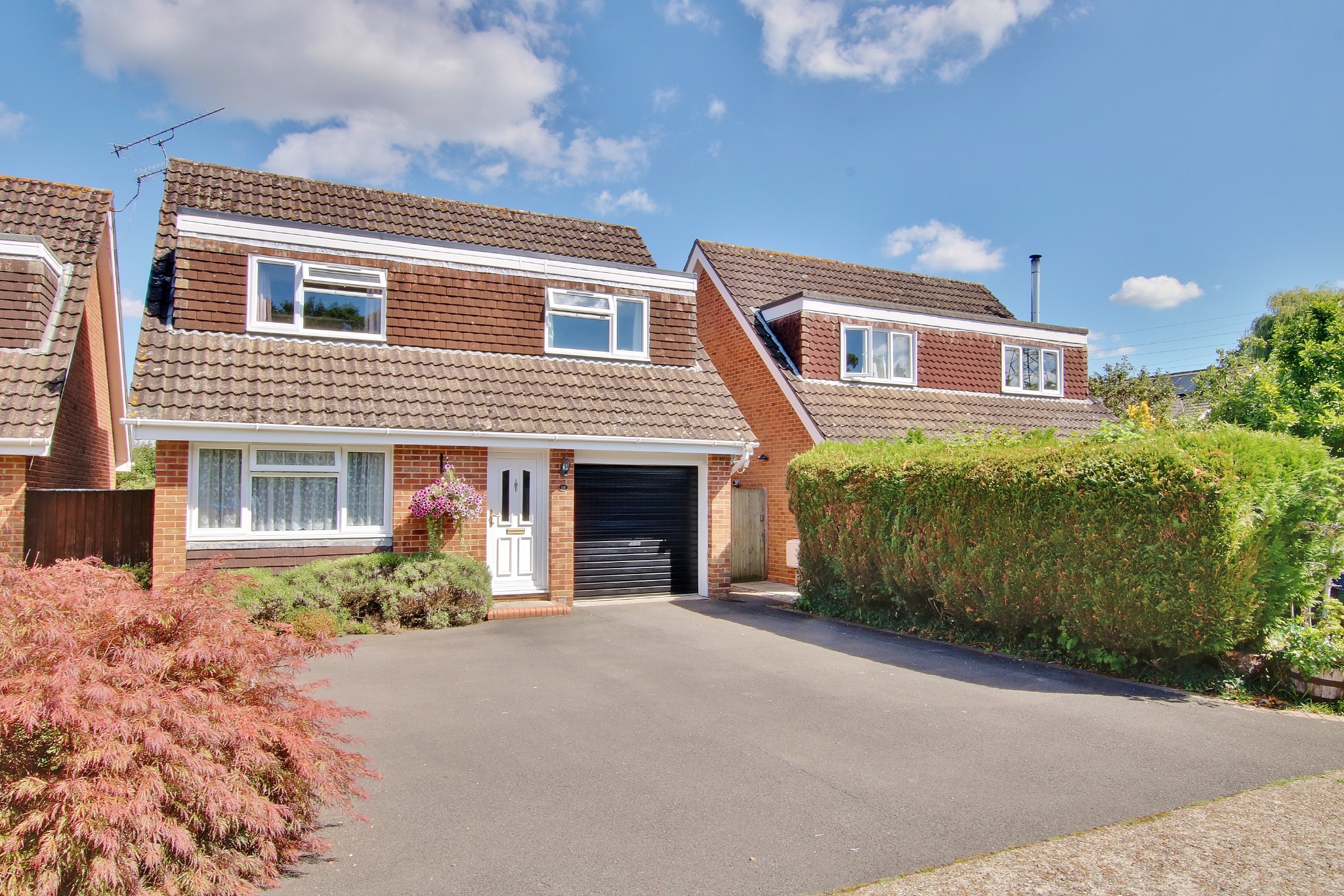 For Sale Calmore, Totton, 3 Bedroom Property from Pearsons Estate Agents