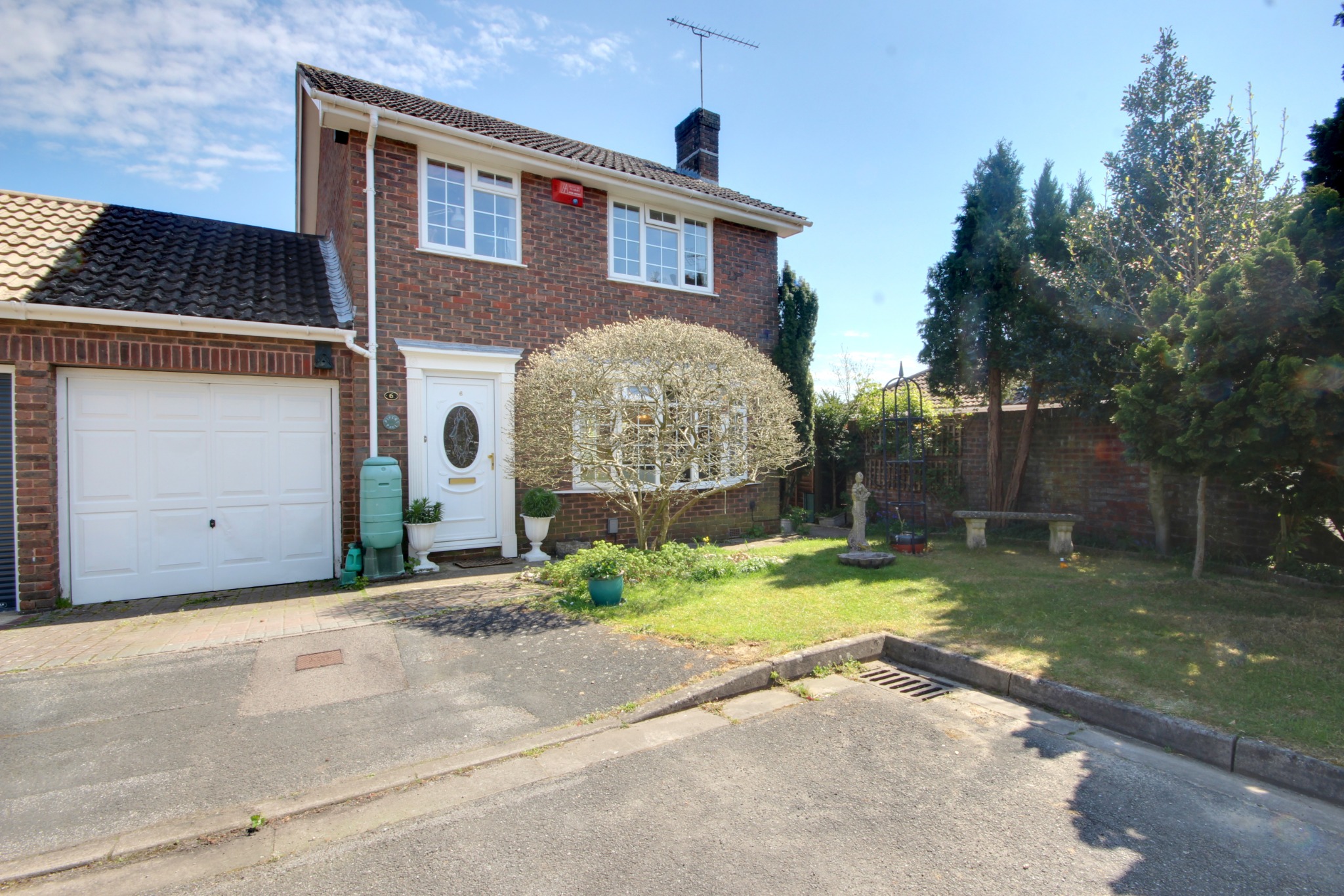 for-sale-waterlooville-3-bedroom-property-from-pearsons-estate-agents