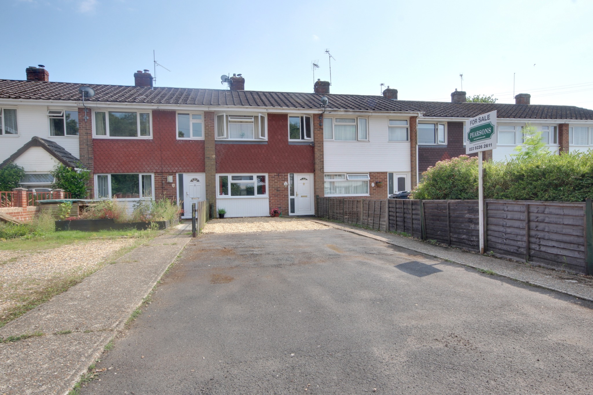 For Sale Cowplain, Waterlooville, 3 Bedroom Property from Pearsons
