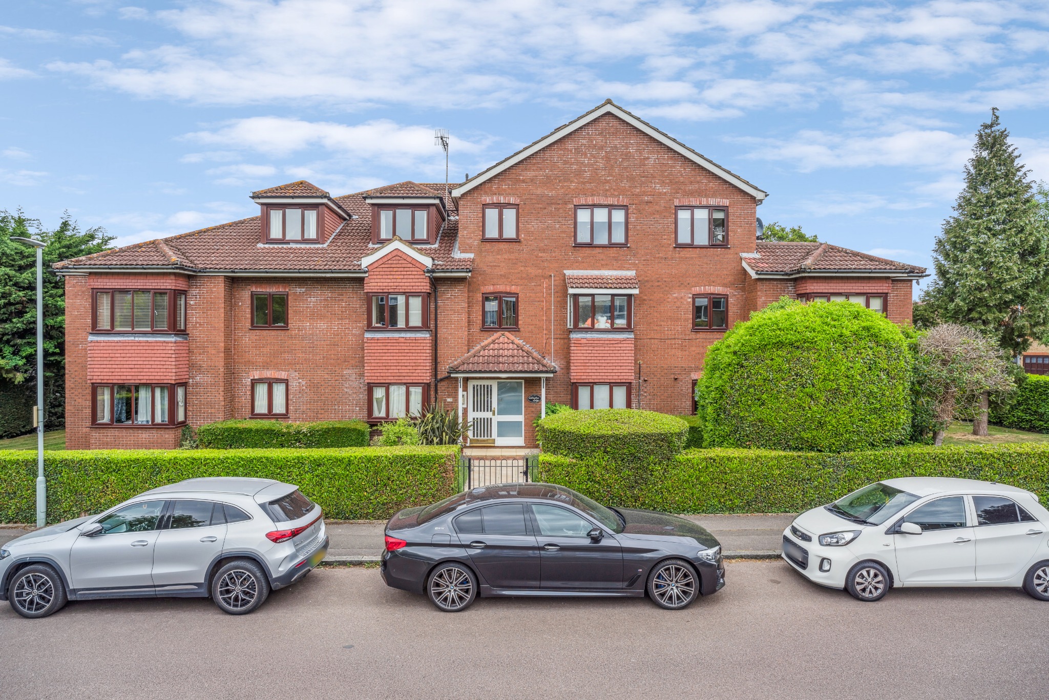 Eastbury Avenue, Northwood, HA6